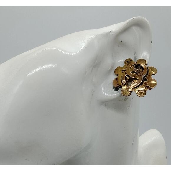 Chanel Gold Plated Clip Earrings - Picture 8 of 8